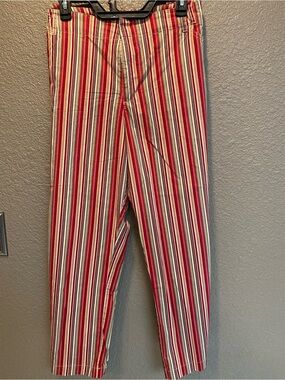 Woman’s 's multicolored striped capris